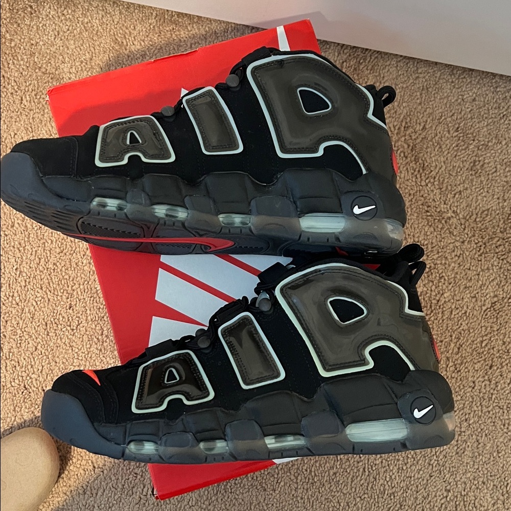 New Nike air more uptempo '96 black white -chile red noir rouge chili blanc
